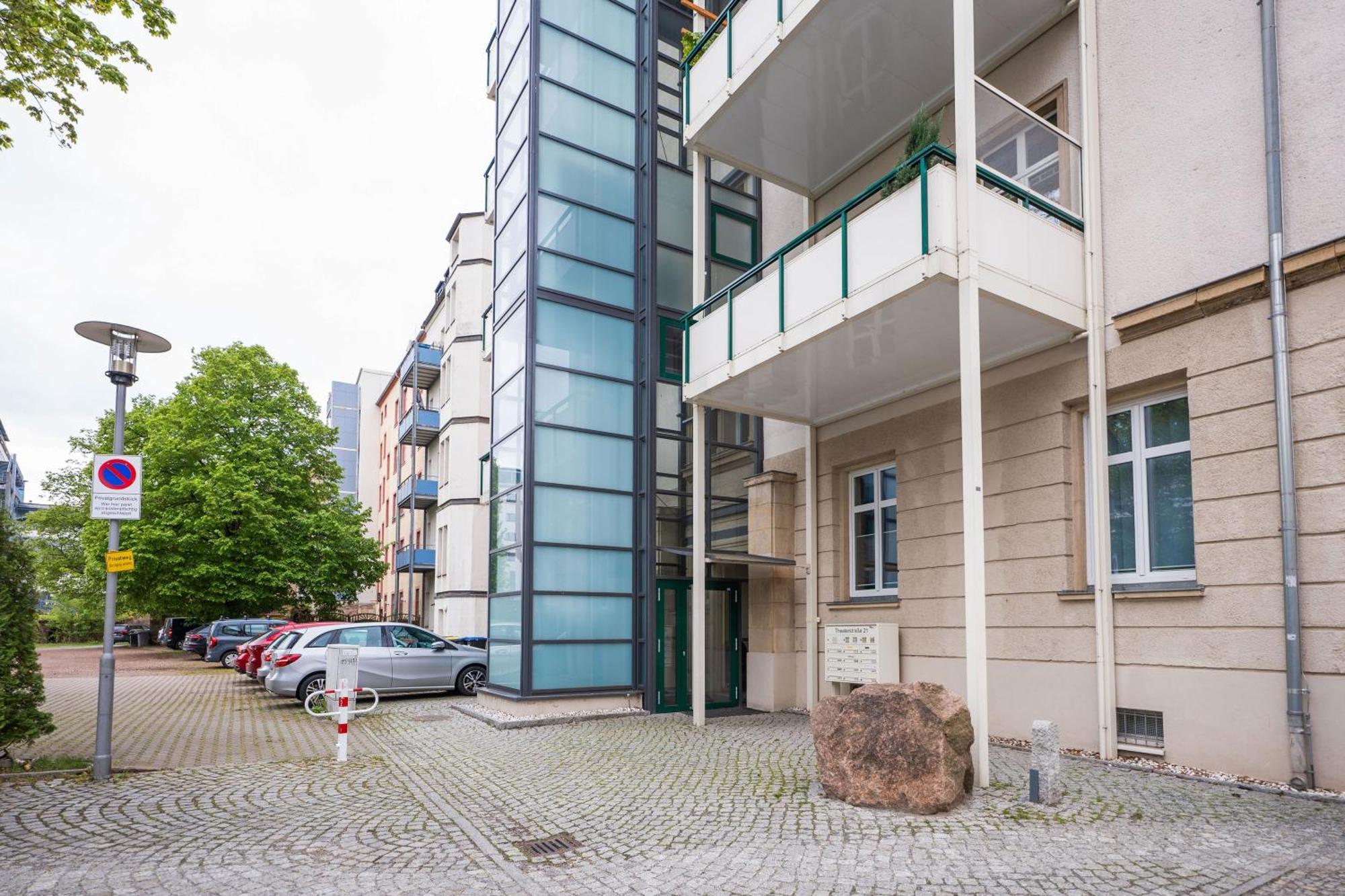 T21 - Apartment Direkt Im Zentrum Mit Parkplatz Chemnitz  Exteriér fotografie